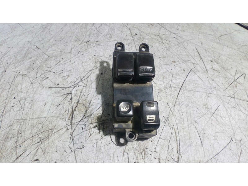 Recambio de motor elevalunas delantero izquierdo para nissan almera (n16/e) 1.5 16v cat referencia OEM IAM QG15  