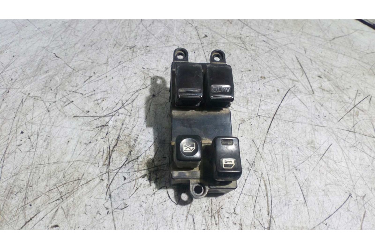 Recambio de motor elevalunas delantero izquierdo para nissan almera (n16/e) 1.5 16v cat referencia OEM IAM QG15  