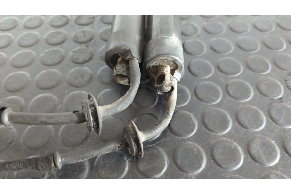 Recambio de amortiguadores maletero / porton para land rover range rover sport autobiography referencia OEM IAM C16896102  