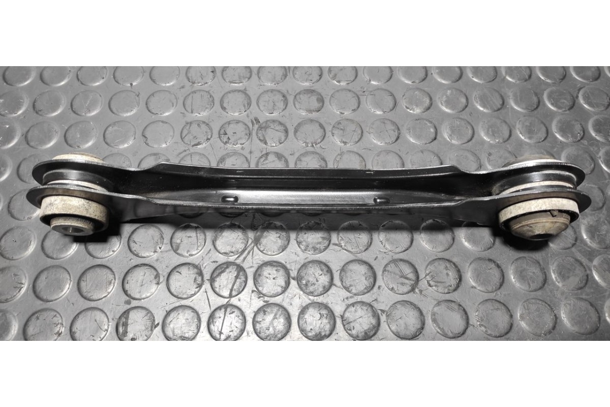 Recambio de brazo izquierdo superior trasero para bmw serie 3 lim. (f30) 318d advantage referencia OEM IAM 679254305  