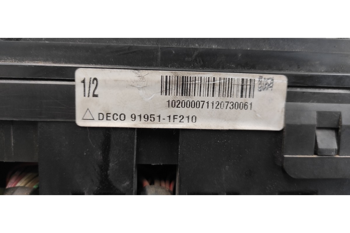 Recambio de caja reles / fusibles para kia sportage concept referencia OEM IAM 919511F210  