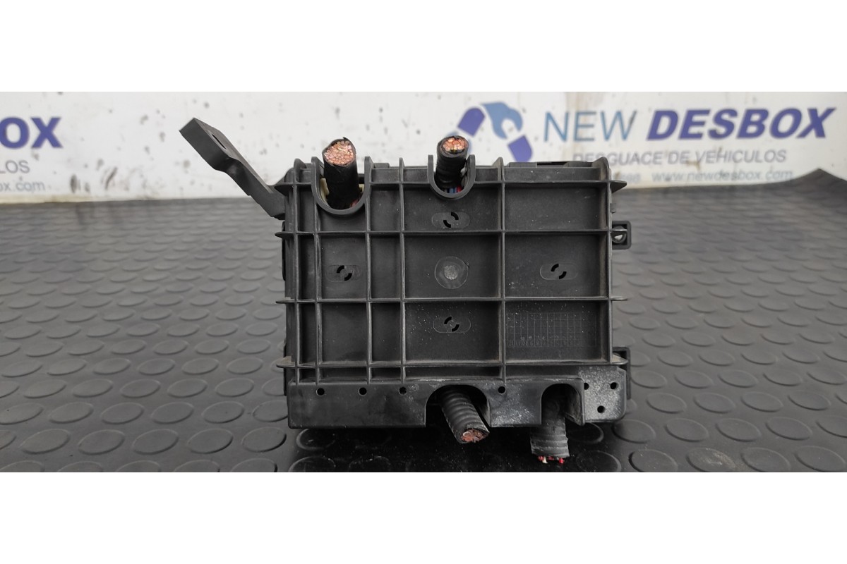 Recambio de caja reles / fusibles para kia sportage concept referencia OEM IAM 919511F210  