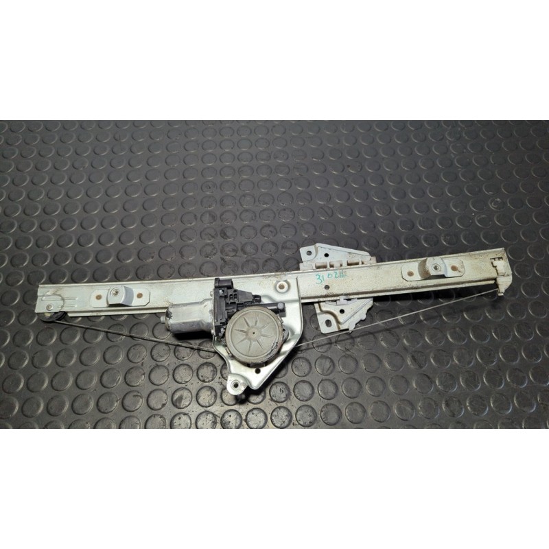 Recambio de elevalunas trasero derecho para suzuki grand vitara jb (jt) 1.9 ddis turbodiesel referencia OEM IAM 8343065J00  