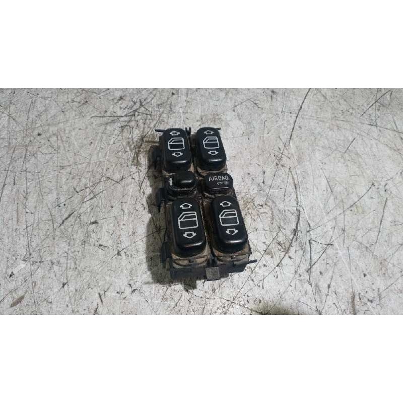 Recambio de mando elevalunas delantero izquierdo para mercedes-benz clase a (w168) 1.7 cdi diesel cat referencia OEM IAM 1688202