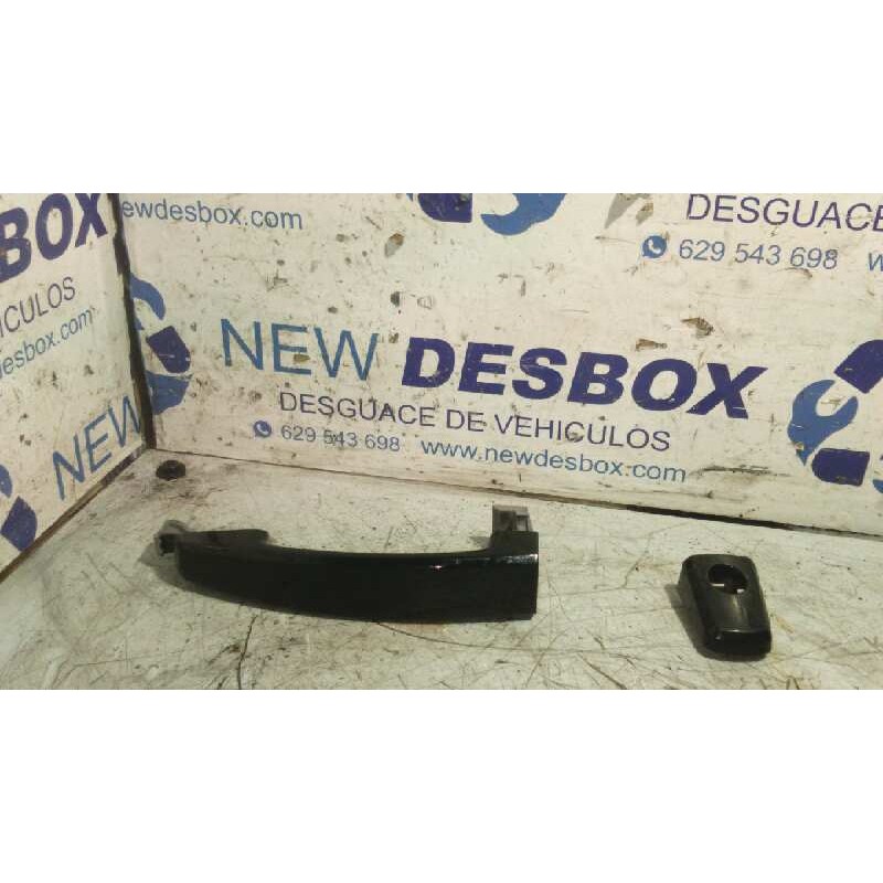 Recambio de maneta delantera izquierda para chevrolet captiva 2.0 diesel cat referencia OEM IAM   