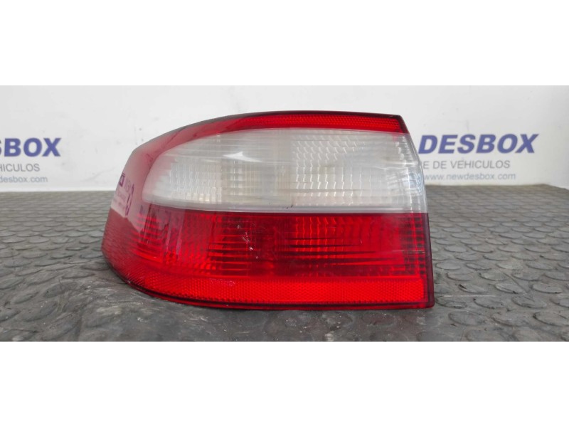 Recambio de piloto trasero izquierdo para renault laguna ii (bg0) 1.9 dci diesel cat referencia OEM IAM 8200002473  