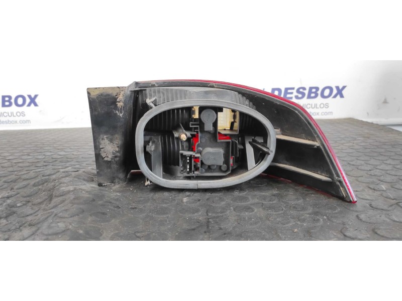 Recambio de piloto trasero izquierdo para renault laguna ii (bg0) 1.9 dci diesel cat referencia OEM IAM 8200002473  