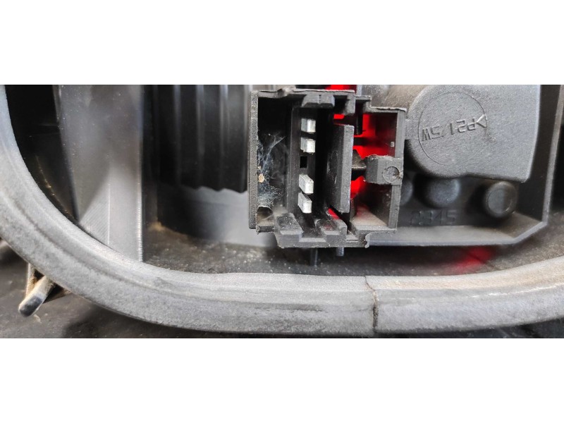Recambio de piloto trasero izquierdo para renault laguna ii (bg0) 1.9 dci diesel cat referencia OEM IAM 8200002473  