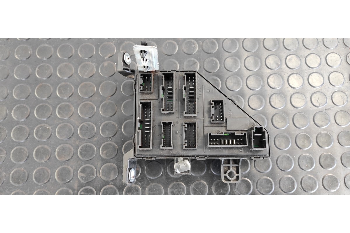 Recambio de caja reles / fusibles para kia sportage concept referencia OEM IAM 919501F510  