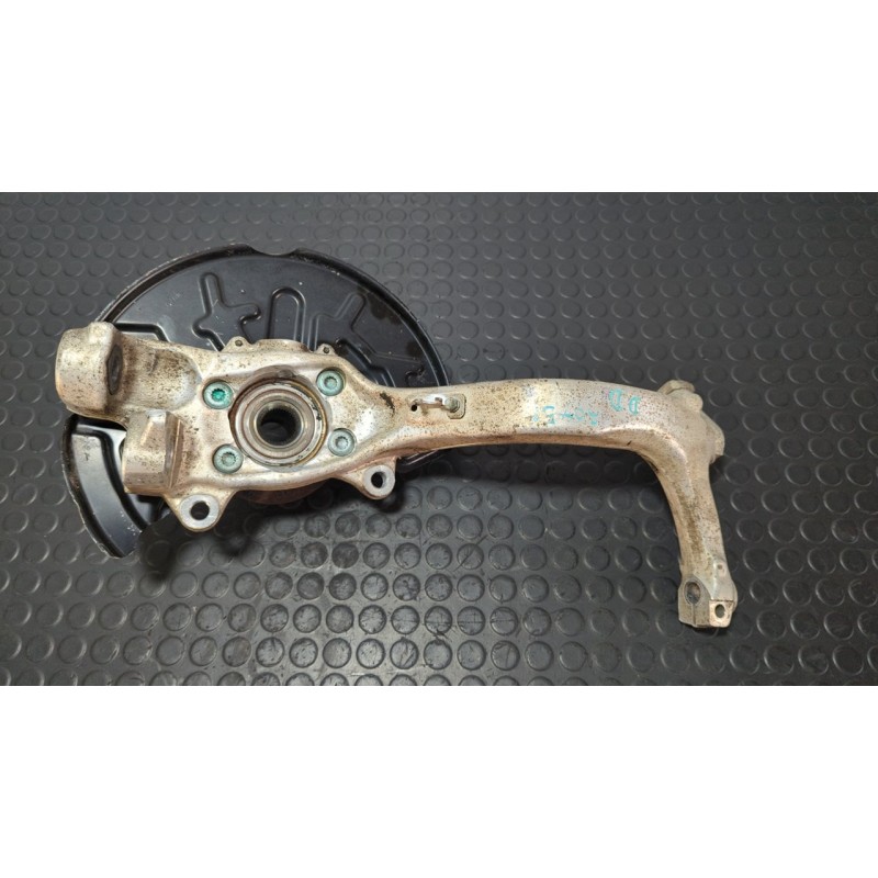 Recambio de mangueta delantera derecha para audi a4 berlina (8e) 3.0 sport edition referencia OEM IAM 8E0615312A  