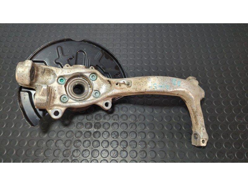 Recambio de mangueta delantera derecha para audi a4 berlina (8e) 3.0 sport edition referencia OEM IAM 8E0615312A  