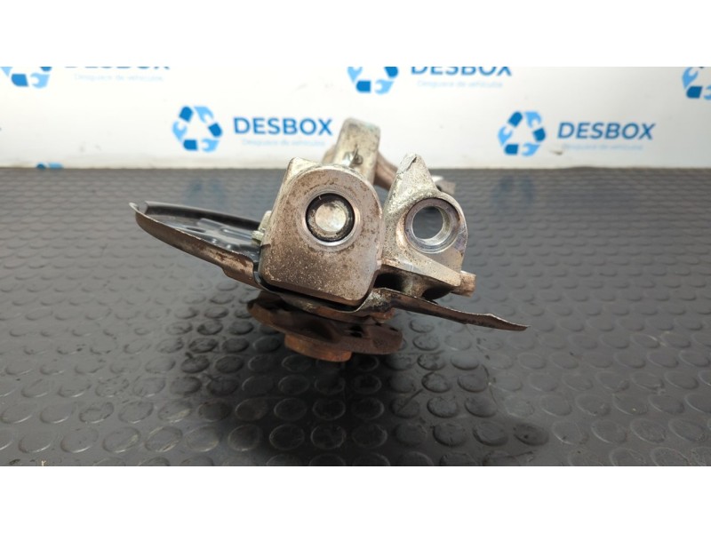 Recambio de mangueta delantera derecha para audi a4 berlina (8e) 3.0 sport edition referencia OEM IAM 8E0615312A  