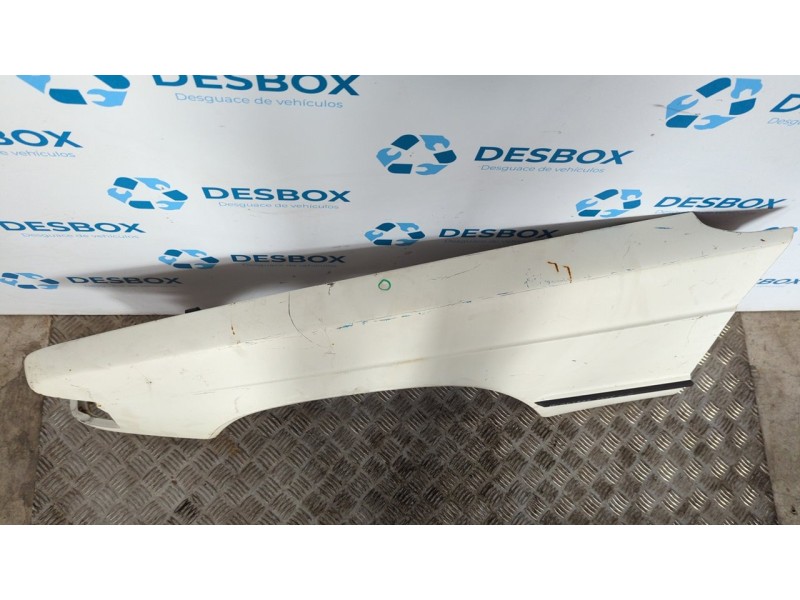 Recambio de aleta delantera izquierda para mercedes-benz clase c (w201) berlina 190 (1985) (201.023) referencia OEM IAM   