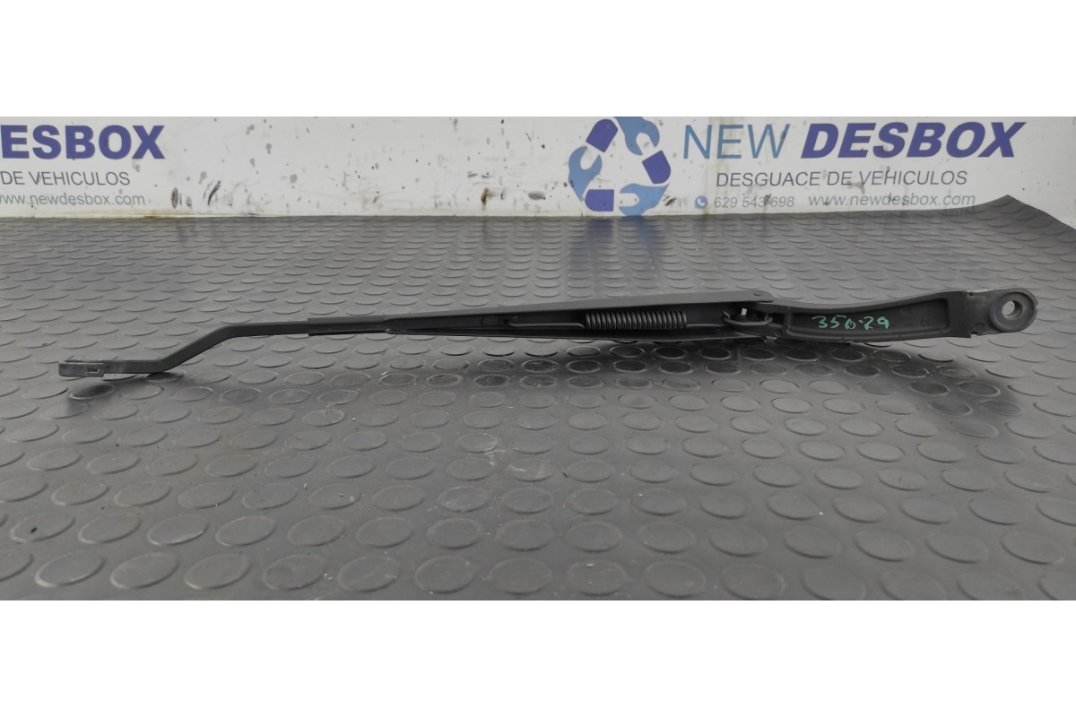 Recambio de brazo limpia delantero izquierdo para kia sportage concept referencia OEM IAM F00S51F006  