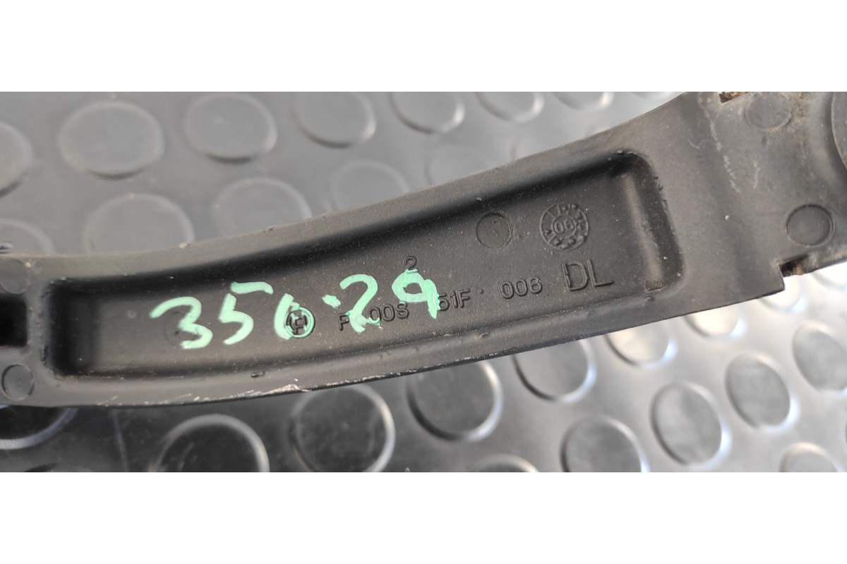 Recambio de brazo limpia delantero izquierdo para kia sportage concept referencia OEM IAM F00S51F006  
