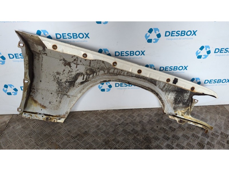 Recambio de aleta delantera izquierda para mercedes-benz clase c (w201) berlina 190 (1985) (201.023) referencia OEM IAM   