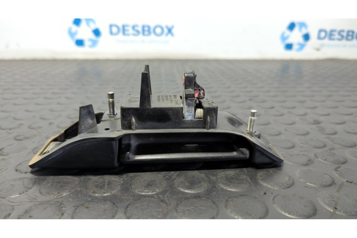 Recambio de maneta puerta corredera izquierda para nissan nv 200 (m20) kasten comfort referencia OEM IAM 82607VX50A  