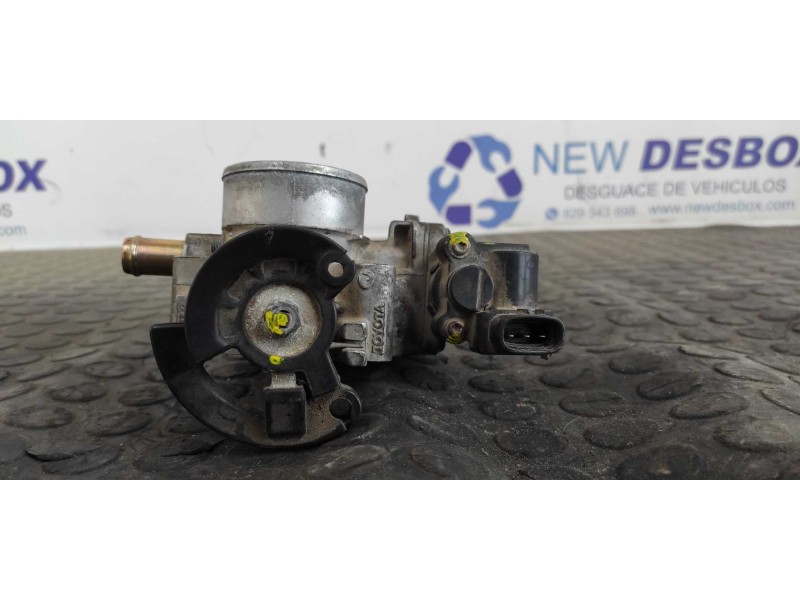Recambio de caja mariposa para toyota corolla verso (e12) 1.6 16v referencia OEM IAM 8945220130  