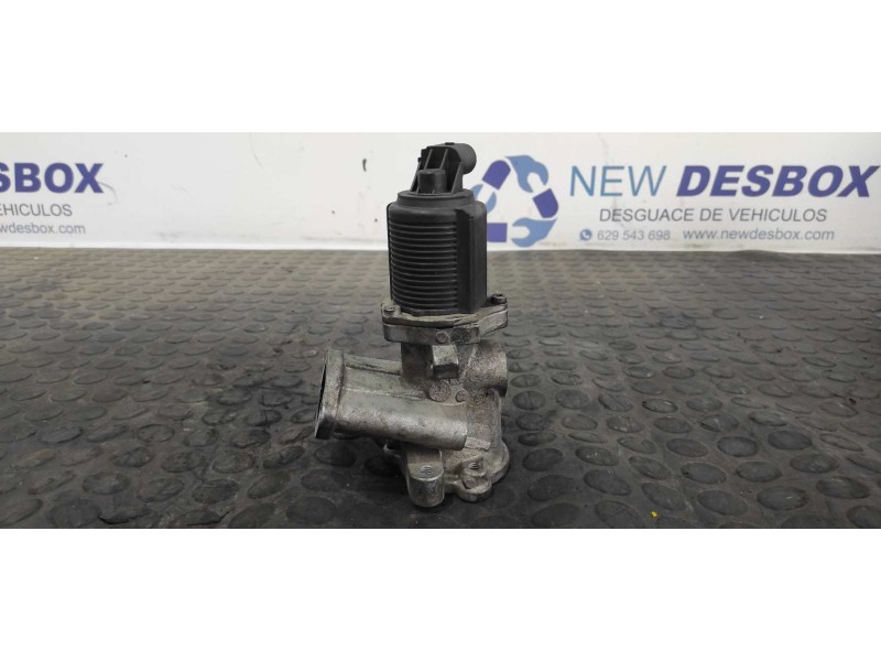 Recambio de valvula egr para opel corsa c 1.3 16v cdti cat (z 13 dt / ln9) referencia OEM IAM 55184651  