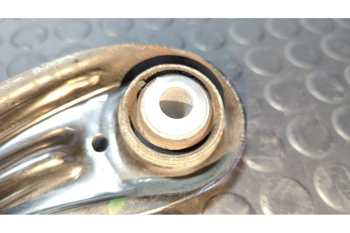 Recambio de brazo derecho superior trasero para mercedes-benz clase m (w164) 280 / 300 cdi (164.120) referencia OEM IAM   