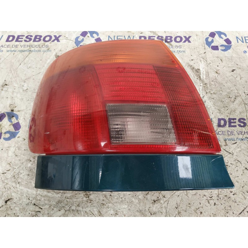 Recambio de piloto trasero izquierdo para audi a4 berlina (b5) 1.8 20v referencia OEM IAM 8D0945095A  