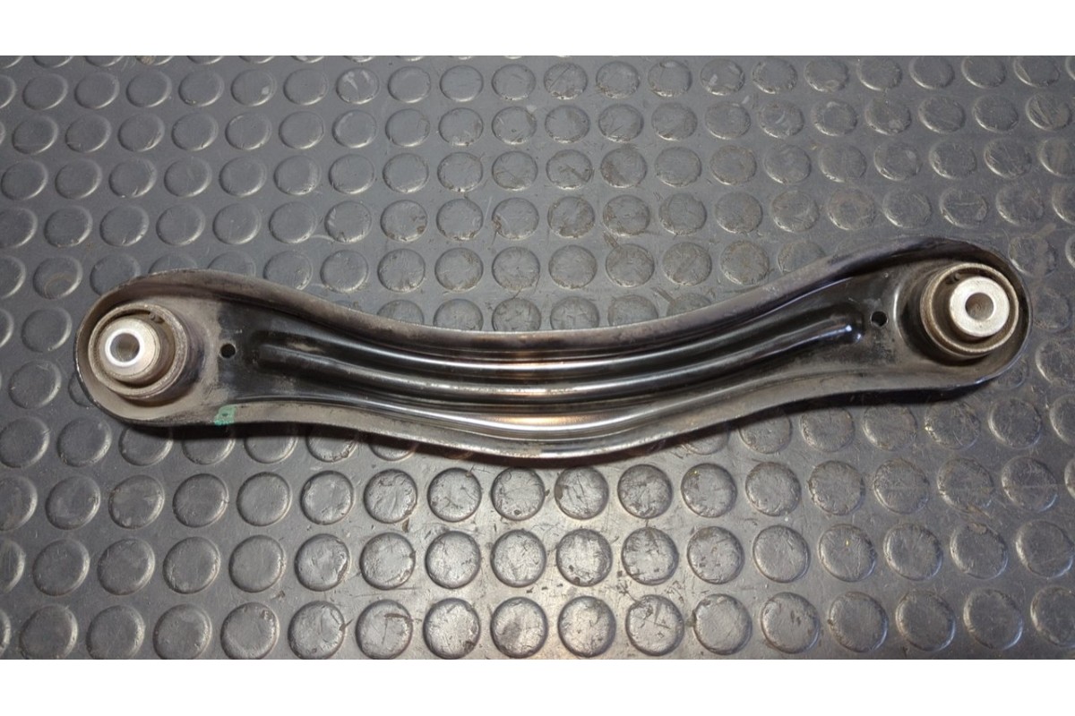 Recambio de brazo izquierdo superior trasero para mercedes-benz clase m (w164) 280 / 300 cdi (164.120) referencia OEM IAM   