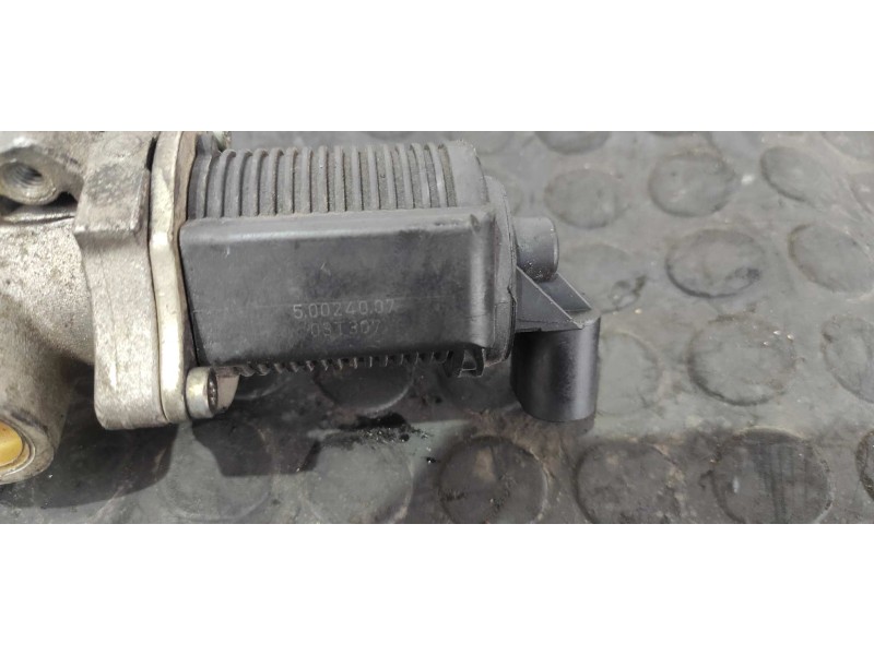 Recambio de valvula egr para opel corsa c 1.3 16v cdti cat (z 13 dt / ln9) referencia OEM IAM 55184651  