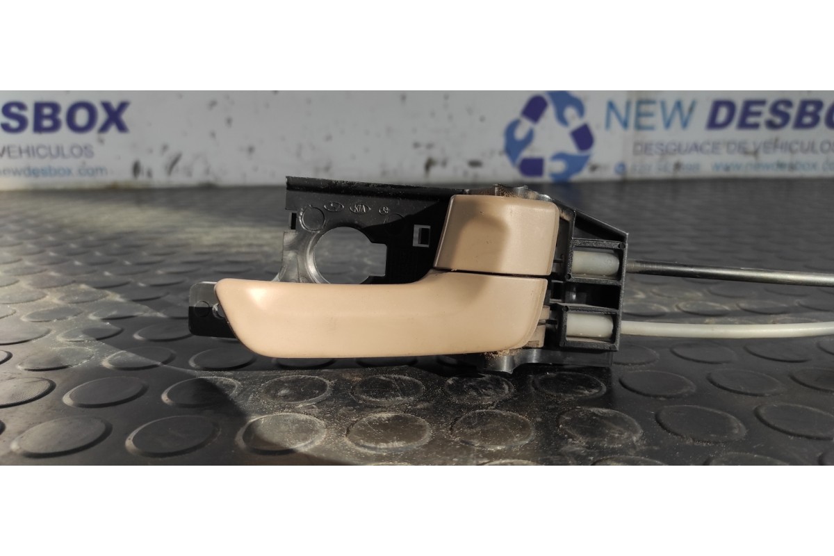 Recambio de maneta interior delantera derecha para kia sportage concept referencia OEM IAM 826131F000  