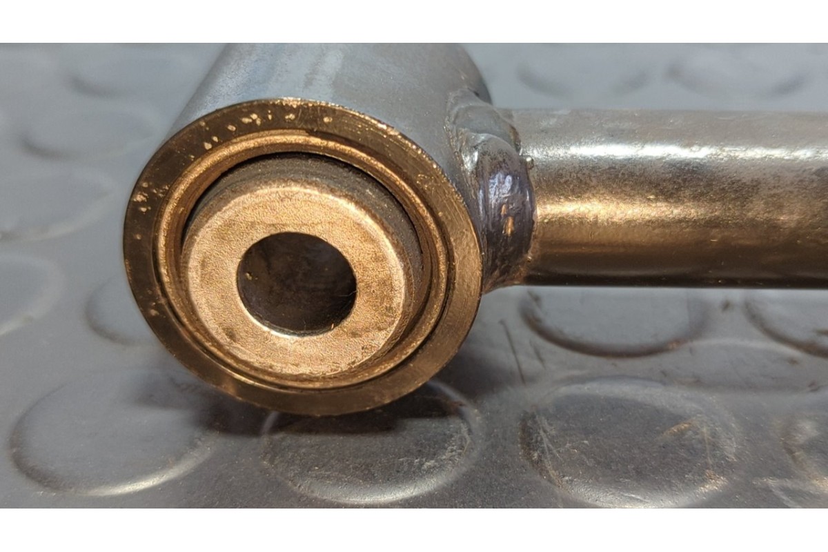 Recambio de brazo derecho inferior trasero para mercedes-benz clase m (w164) 280 / 300 cdi (164.120) referencia OEM IAM A1644270