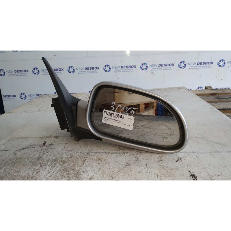 Recambio de retrovisor derecho para chevrolet lacetti cdx referencia OEM IAM 015758  