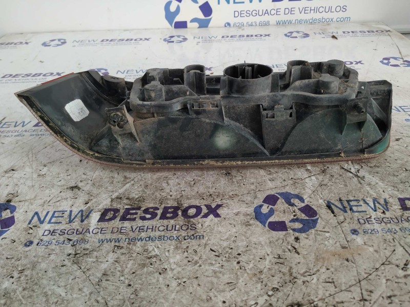 Recambio de piloto trasero derecho para suzuki swift sf berlina (ea) 1.0 cat-u referencia OEM IAM 2326D  