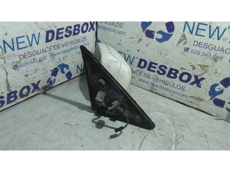 Recambio de retrovisor izquierdo para bmw serie 3 berlina (e36) 1.8 cat (m43) referencia OEM IAM L181444710  