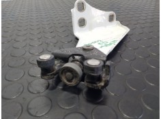 Recambio de soporte guia patin inferior para renault kangoo (f/kc0) rn/alap modell (kcoa/c/d/e/h/u) referencia OEM IAM    2