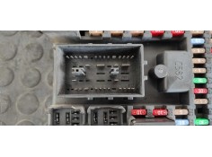 Recambio de caja reles / fusibles para land rover range rover sport v6 td hse referencia OEM IAM YQE500420   2