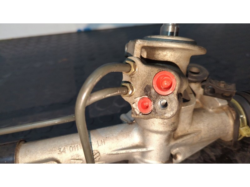 Recambio de cremallera direccion para ford focus berlina (cak) 1.8 tddi turbodiesel cat referencia OEM IAM 3S413A500AB  