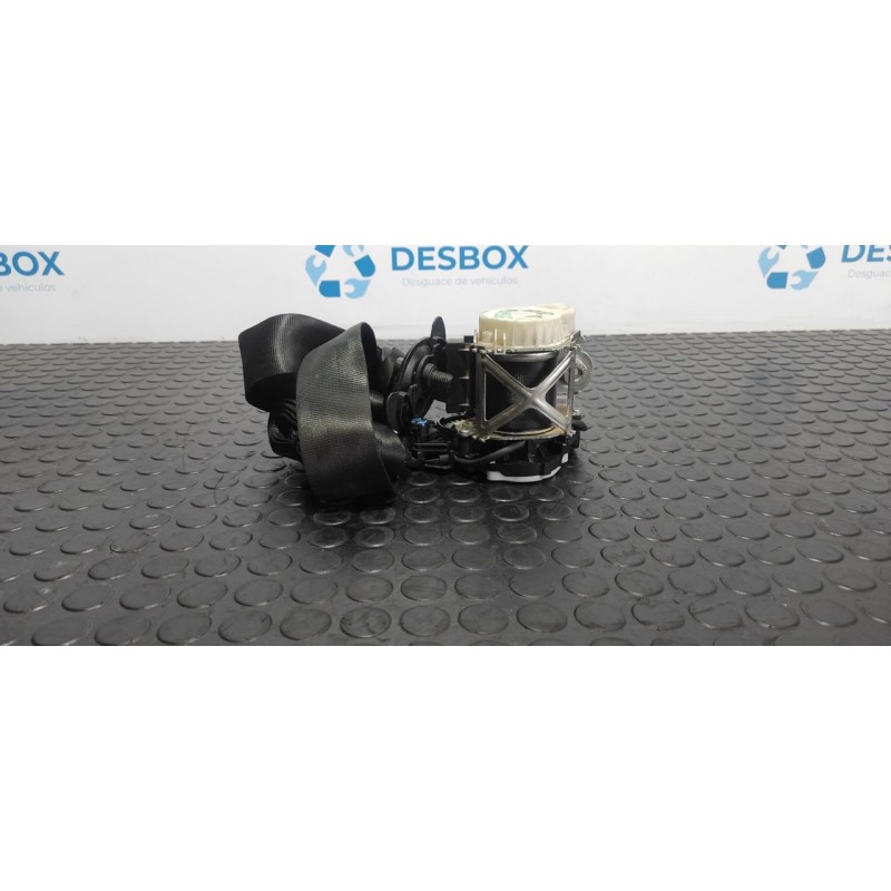 Recambio de cinturon delantero derecho para nissan micra (k11) alpine (1996) referencia OEM IAM 3306C320  