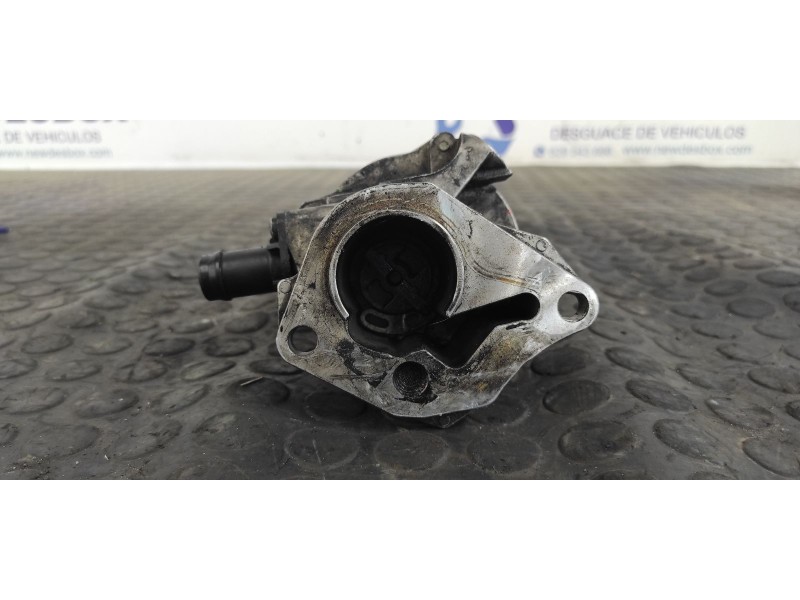 Recambio de depresor freno / bomba vacio para renault scenic ii 1.5 dci diesel referencia OEM IAM 8200577807  