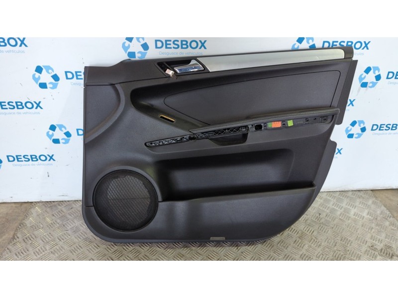 Recambio de guarnecido puerta delantera derecha para mercedes-benz clase m (w164) 280 / 300 cdi (164.120) referencia OEM IAM   
