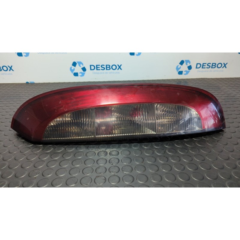 Recambio de piloto trasero derecho para opel corsa c 1.4 16v referencia OEM IAM 09114337  