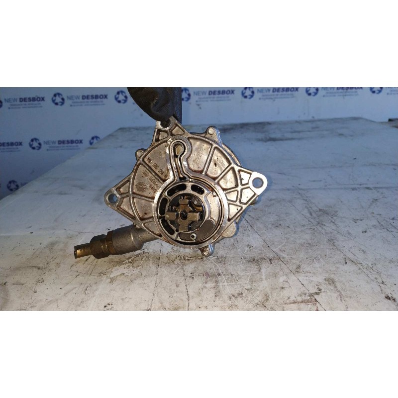 Recambio de depresor freno / bomba vacio para ssangyong rexton 2.7 turbodiesel cat referencia OEM IAM A6652300465  