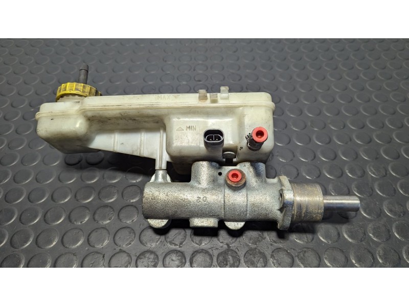 Recambio de bomba freno para citroen jumper combi desde ´02 2.2 hdi cat referencia OEM IAM 0204224784  