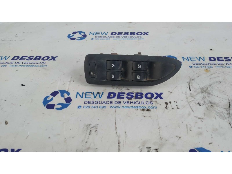 Recambio de mando elevalunas delantero izquierdo para renault vel satis (bj0) 2.2 dci turbodiesel referencia OEM IAM 8200018986A