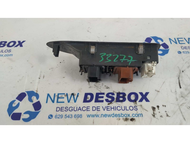 Recambio de mando elevalunas delantero izquierdo para renault vel satis (bj0) 2.2 dci turbodiesel referencia OEM IAM 8200018986A