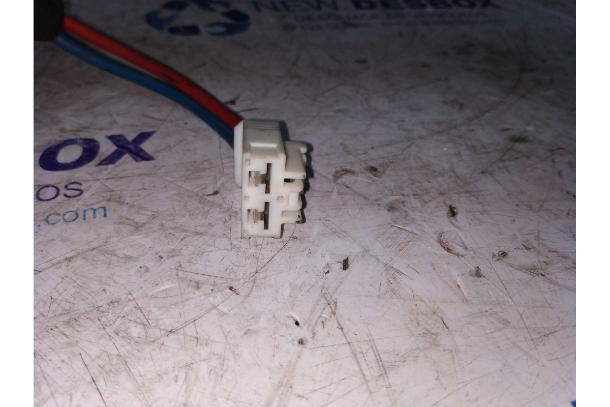 Recambio de columna direccion para toyota corolla (e12) 2.0 d-4d sol sedán referencia OEM IAM 4520002240  