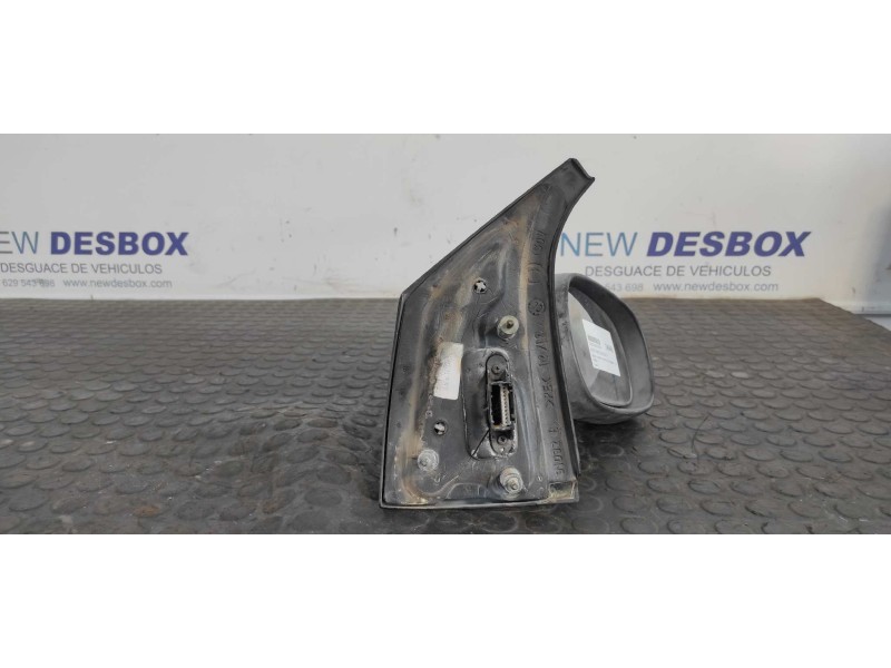 Recambio de retrovisor derecho para renault megane i scenic (ja0) 1.9 d kaleido referencia OEM IAM 010461  