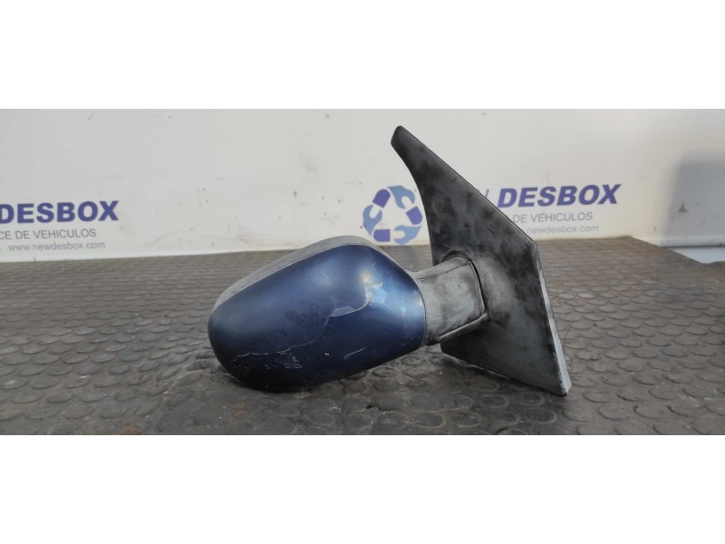 Recambio de retrovisor derecho para renault megane i scenic (ja0) 1.9 d kaleido referencia OEM IAM 010461  