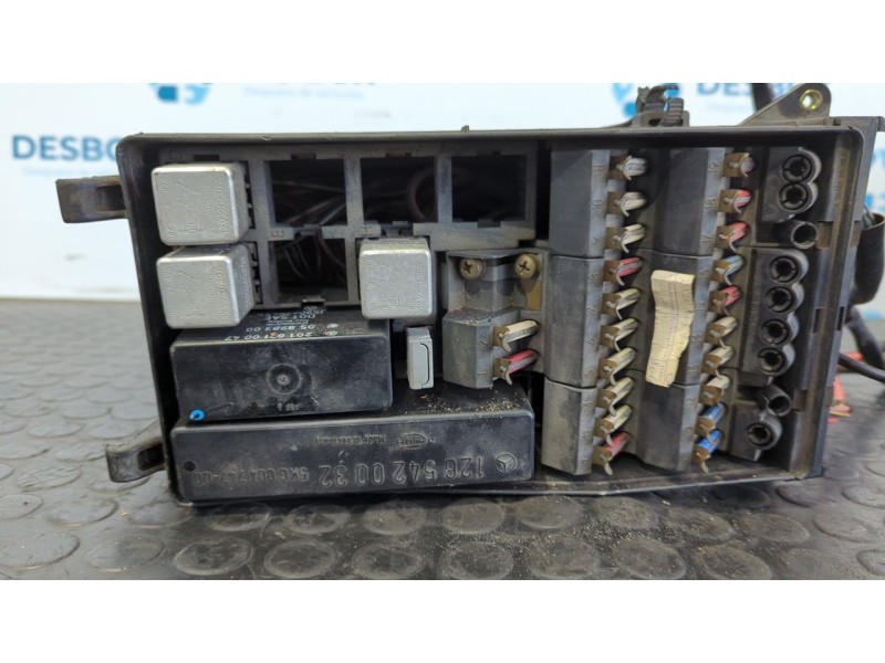 Recambio de caja reles / fusibles para mercedes-benz clase s (w126) berlina+coupe se 300 referencia OEM IAM 1265401150  