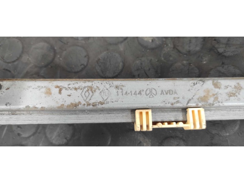 Recambio de elevalunas delantero derecho para renault megane i scenic (ja0) 1.9 d kaleido referencia OEM IAM 114144  