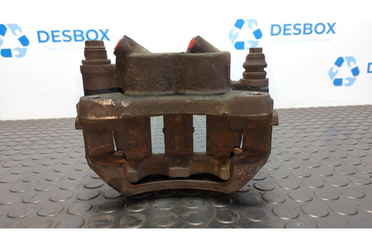 Recambio de pinza de freno delantera izquierda para nissan interstar mod. 04 (x70) 2.5 dci diesel cat referencia OEM IAM 201317 