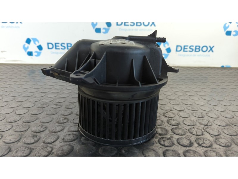 Recambio de motor calefaccion para citroen berlingo 1.6 hdi 75 collection familiar referencia OEM IAM 030840S  